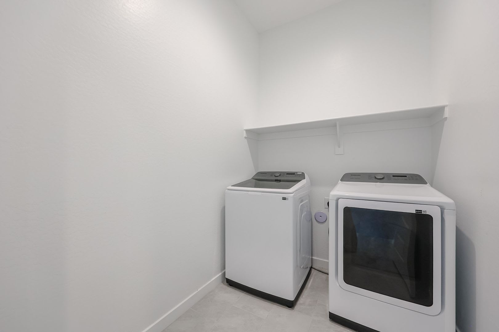 QUICK MOVE IN INCENTIVE $1500.00 CREDIT OFF THE FIRST MONTHS' RENT WITH MOVE IN DATE OF 9/7 OR EALIER! – photo 3