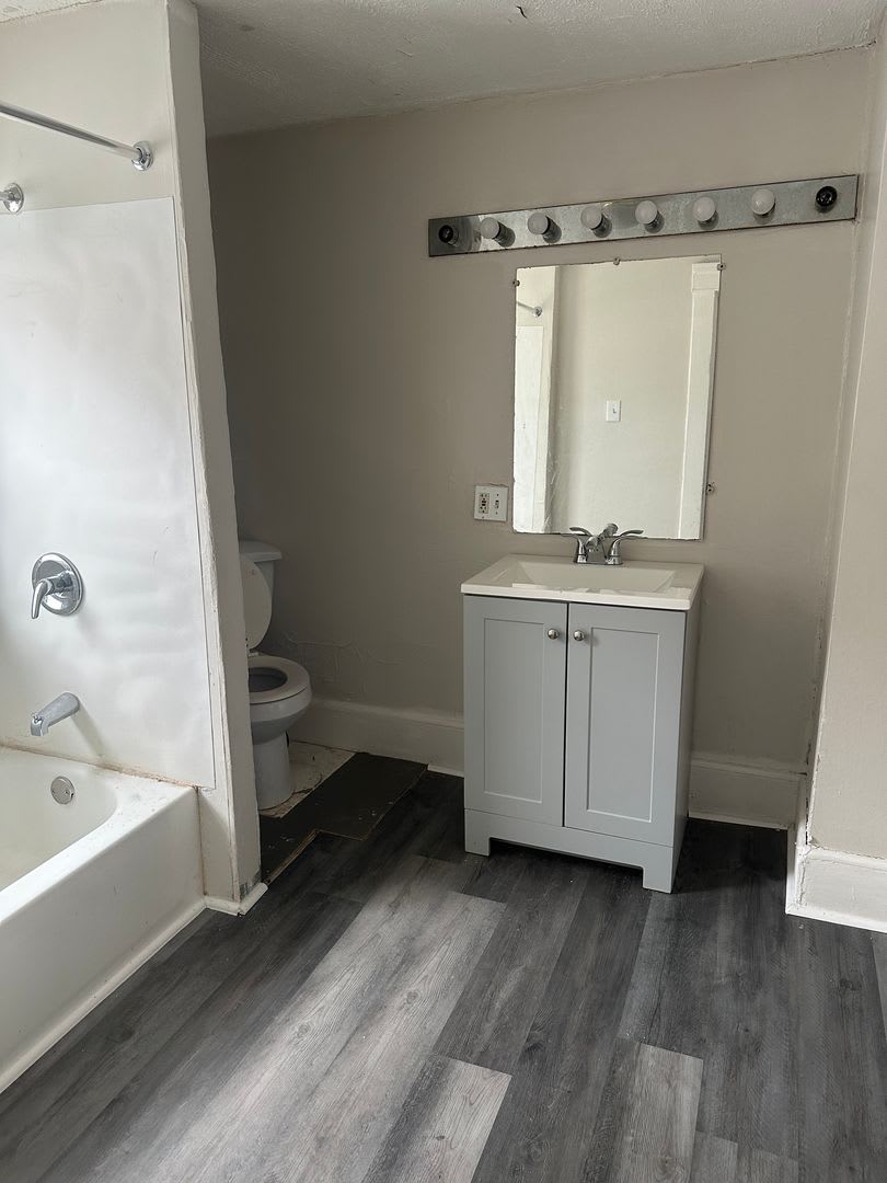 3bd Single Family Akron Cash Pay – photo 3