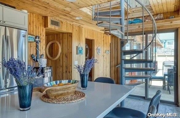 332 Dehnoff Walk – photo 1