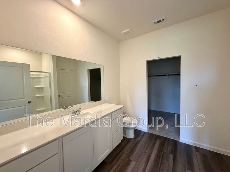 1246 Lambert Lane – photo 5