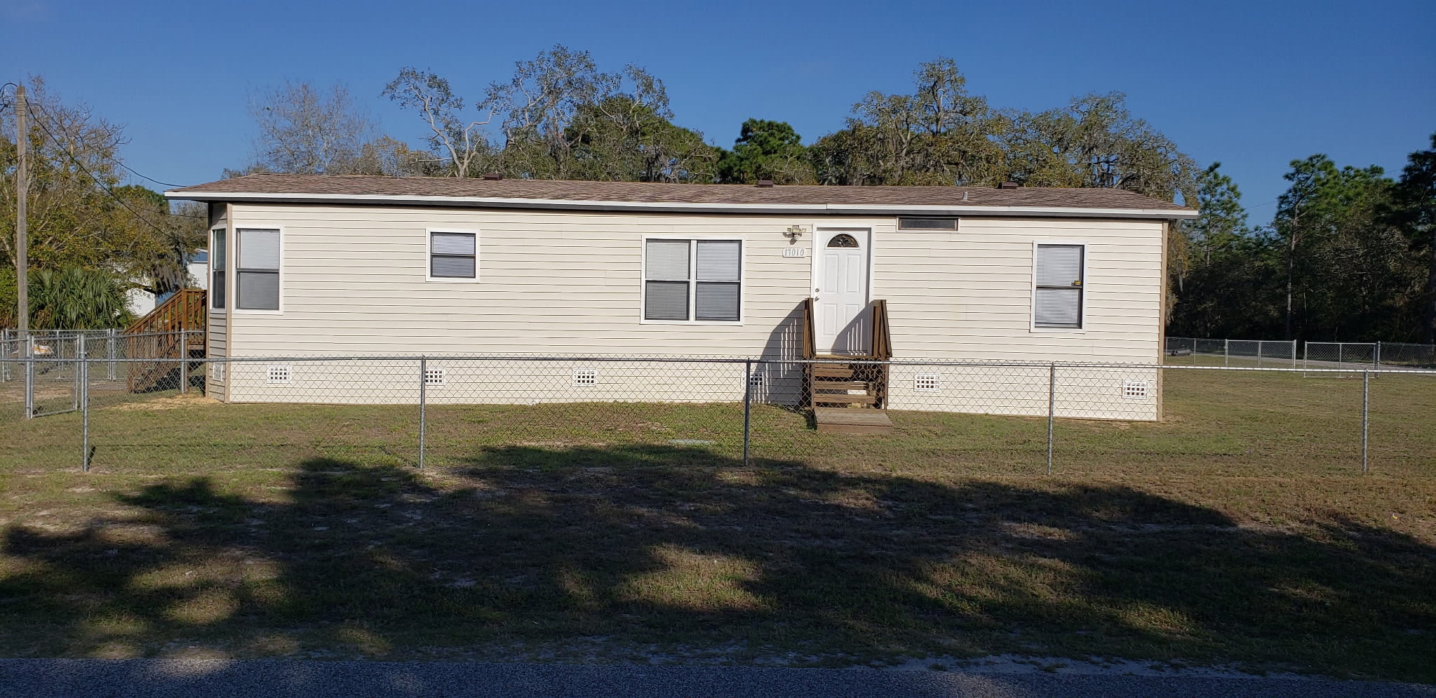 17010 Meridian Blvd – photo 3