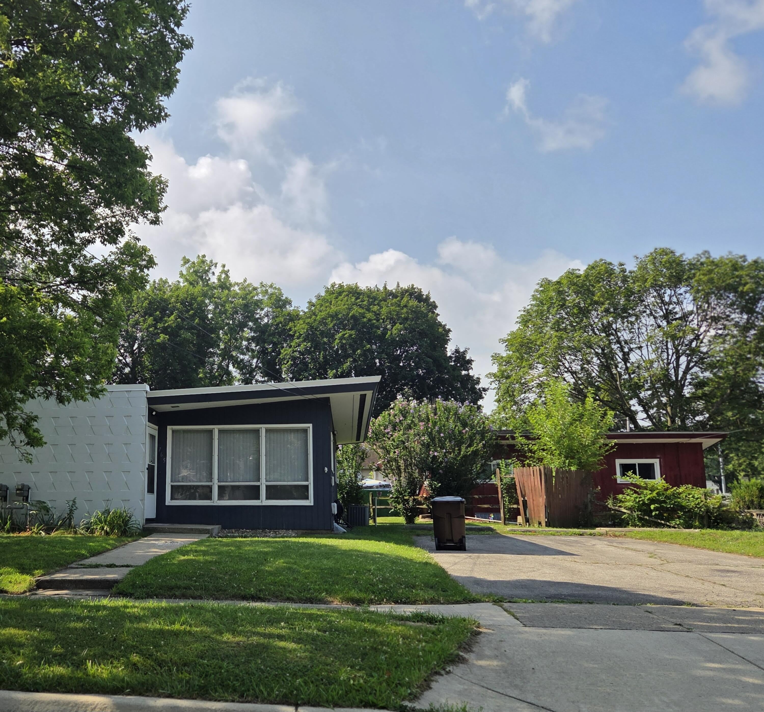 765 Douglas Street – photo 2