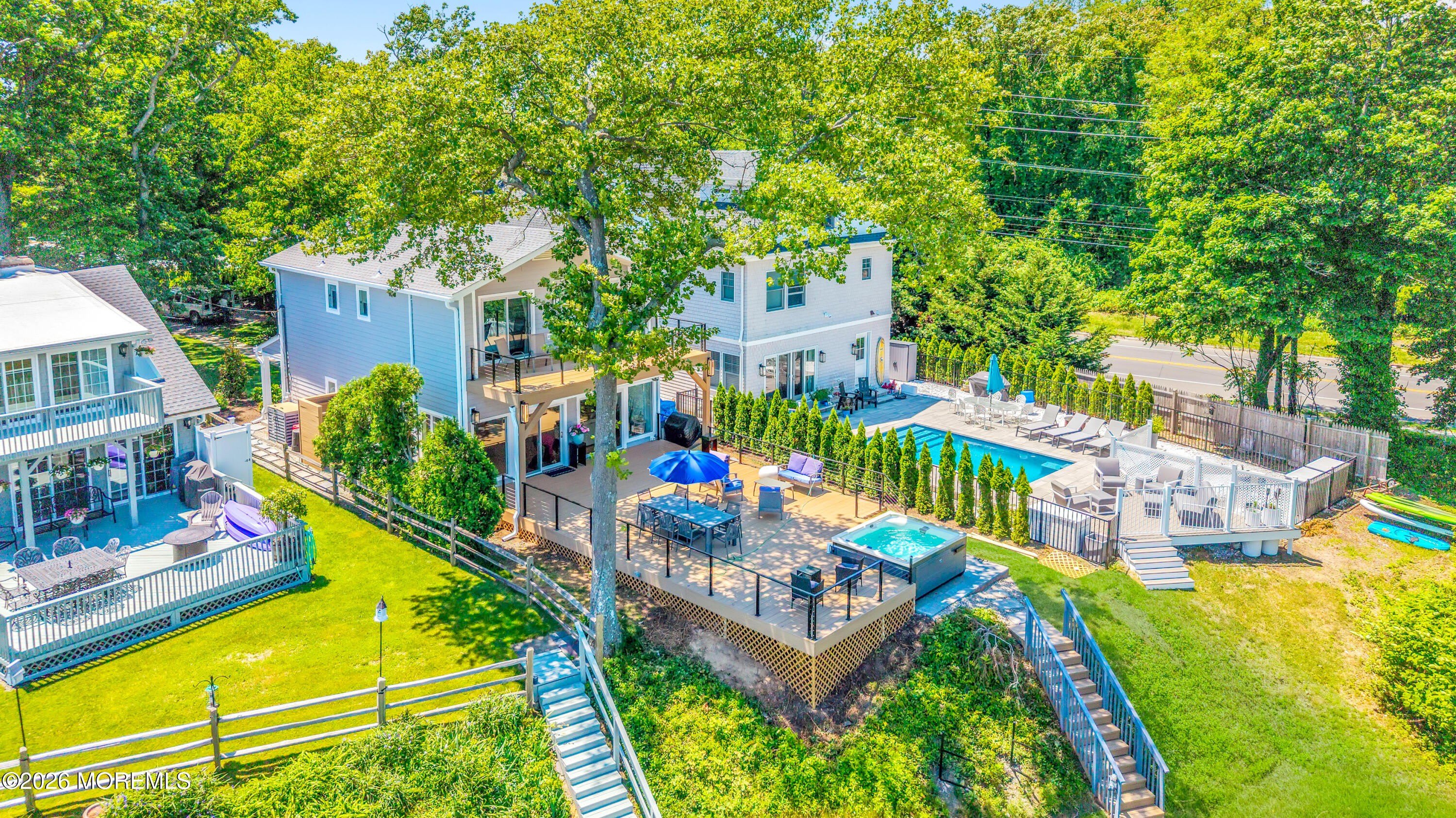 637 Beacon Boulevard – photo 2