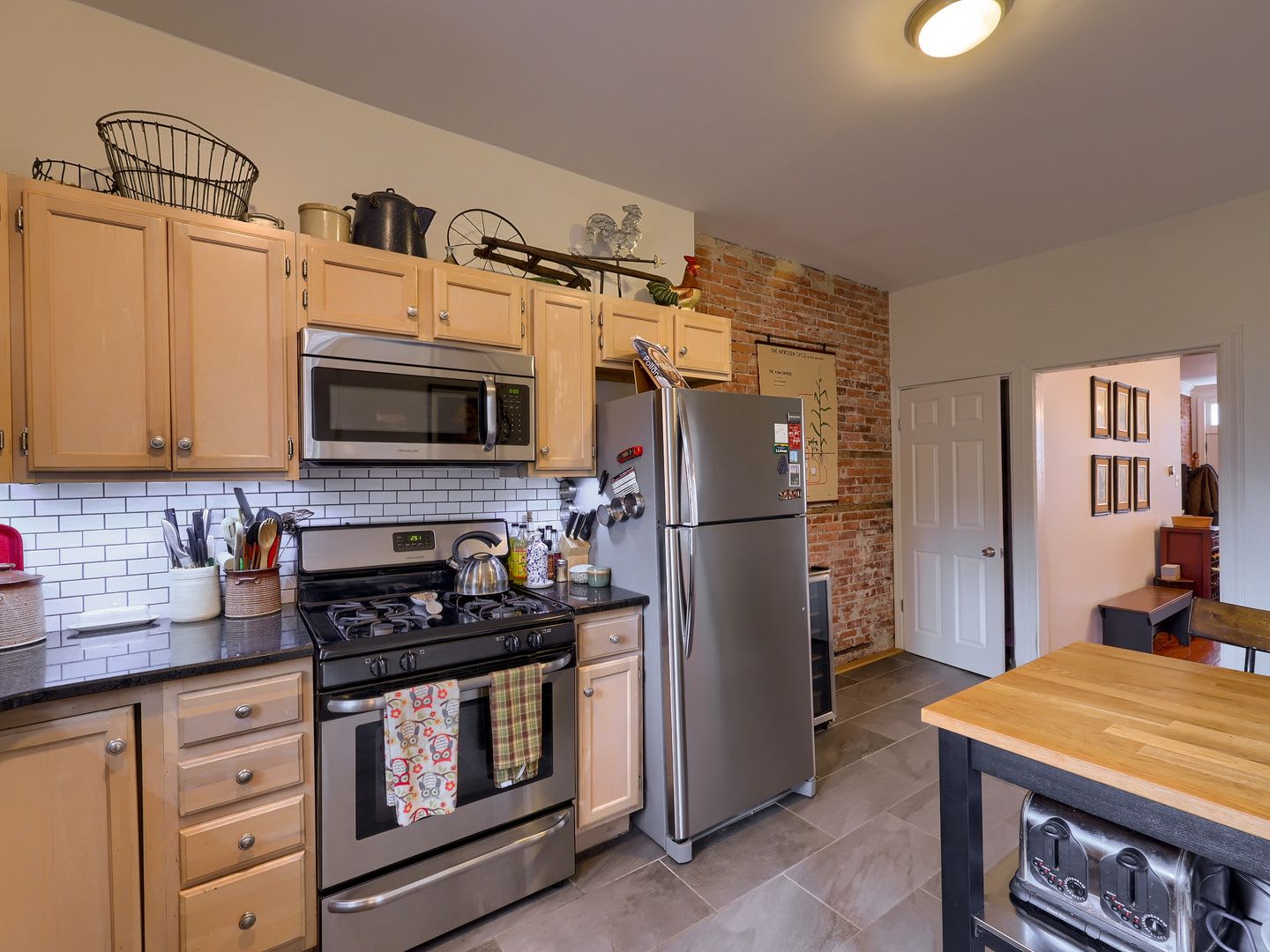 Large 3 Bedroom in Midtown – photo 5