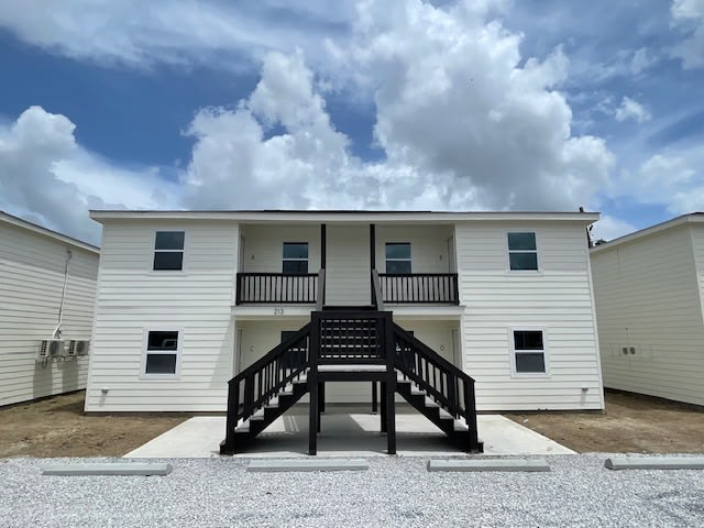 243 Magnolia St. A – photo 1