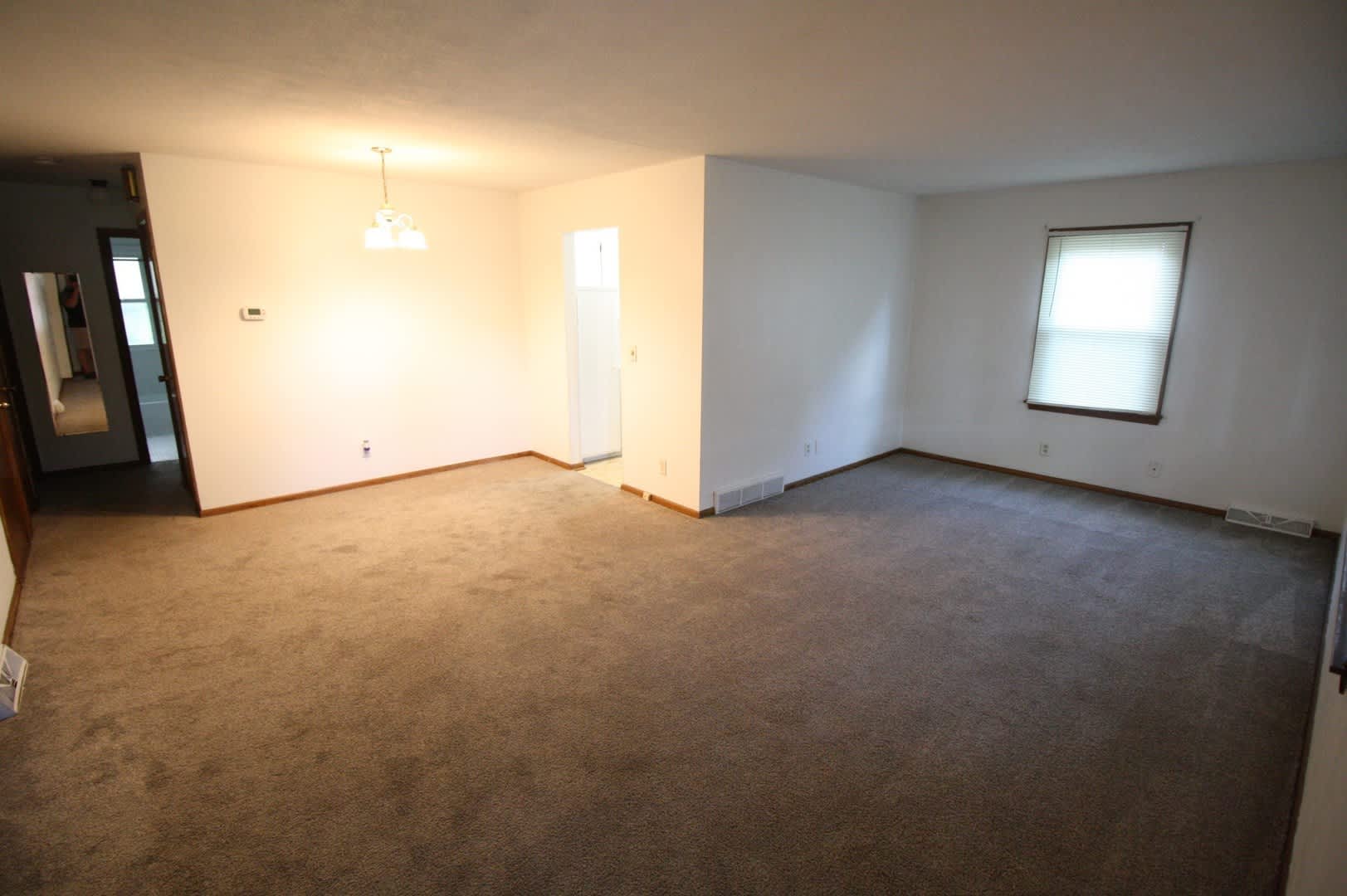 Beautiful 2 Bedroom 1 Bathroom Townhome Close To Mall Of America Available 5 01 1 600 Month – photo 5