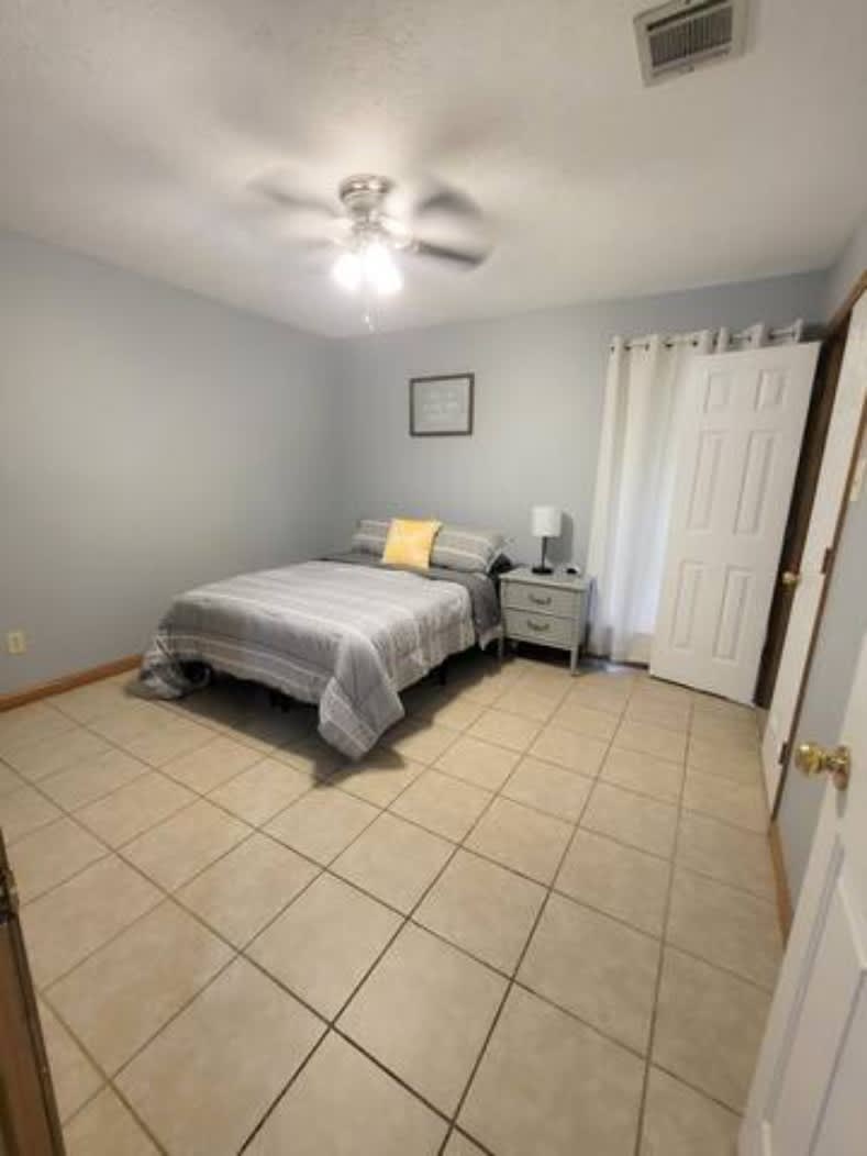 1408 Christie – photo 5