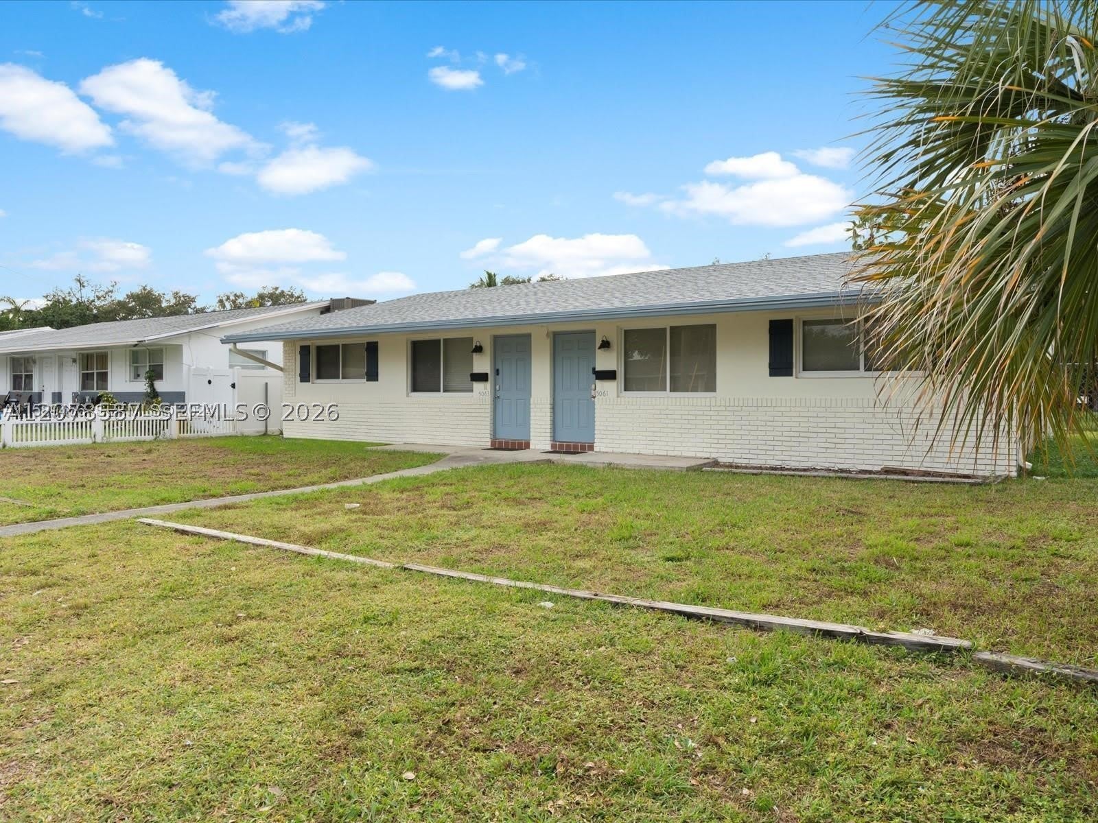 5063 SW 27th Ave – photo 4