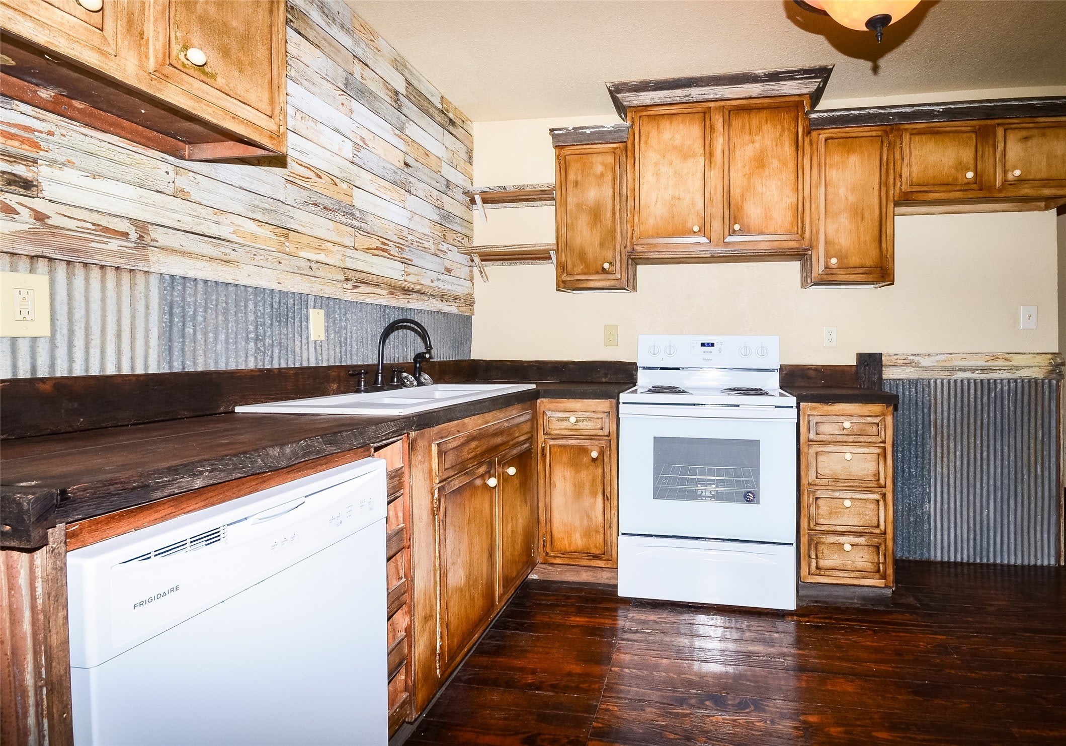 1421 N Cleveland Avenue – photo 5