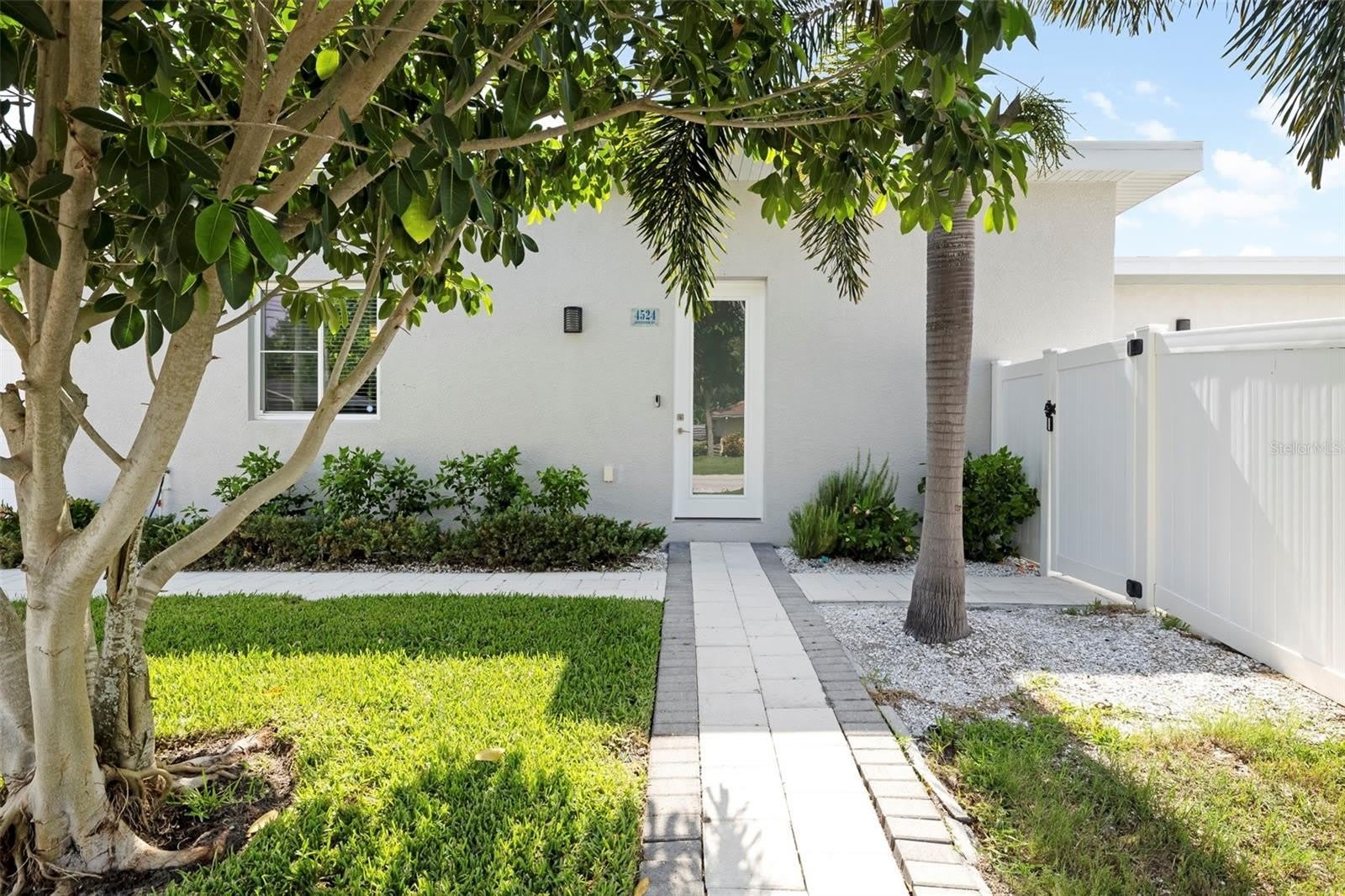 4524 Riverwood Avenue – photo 3