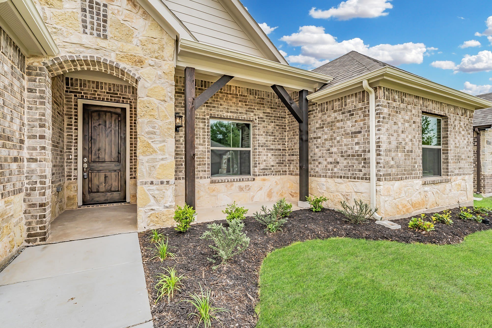 224 Gardenia Drive – photo 2