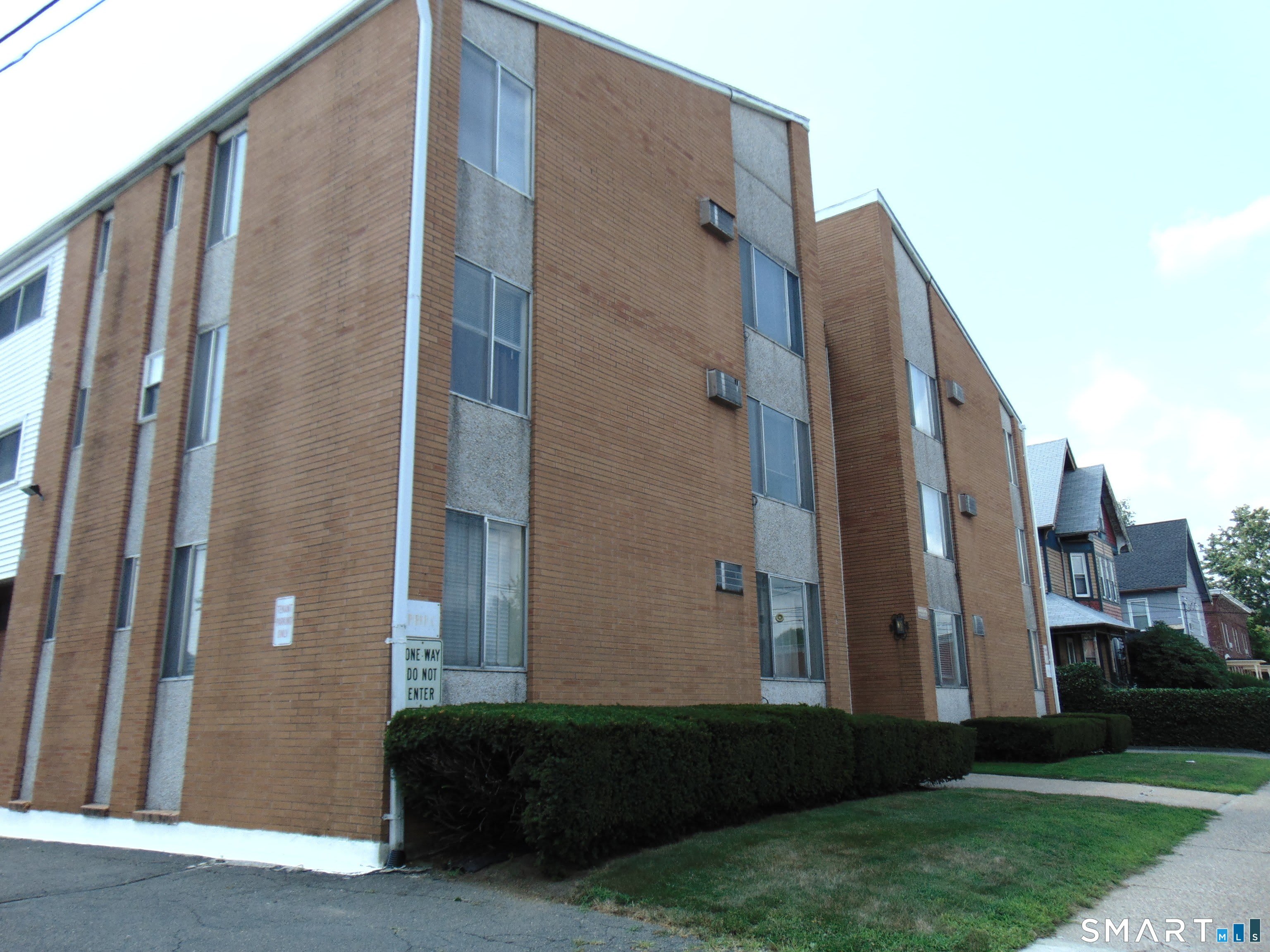 87 Meadow Street – photo 1