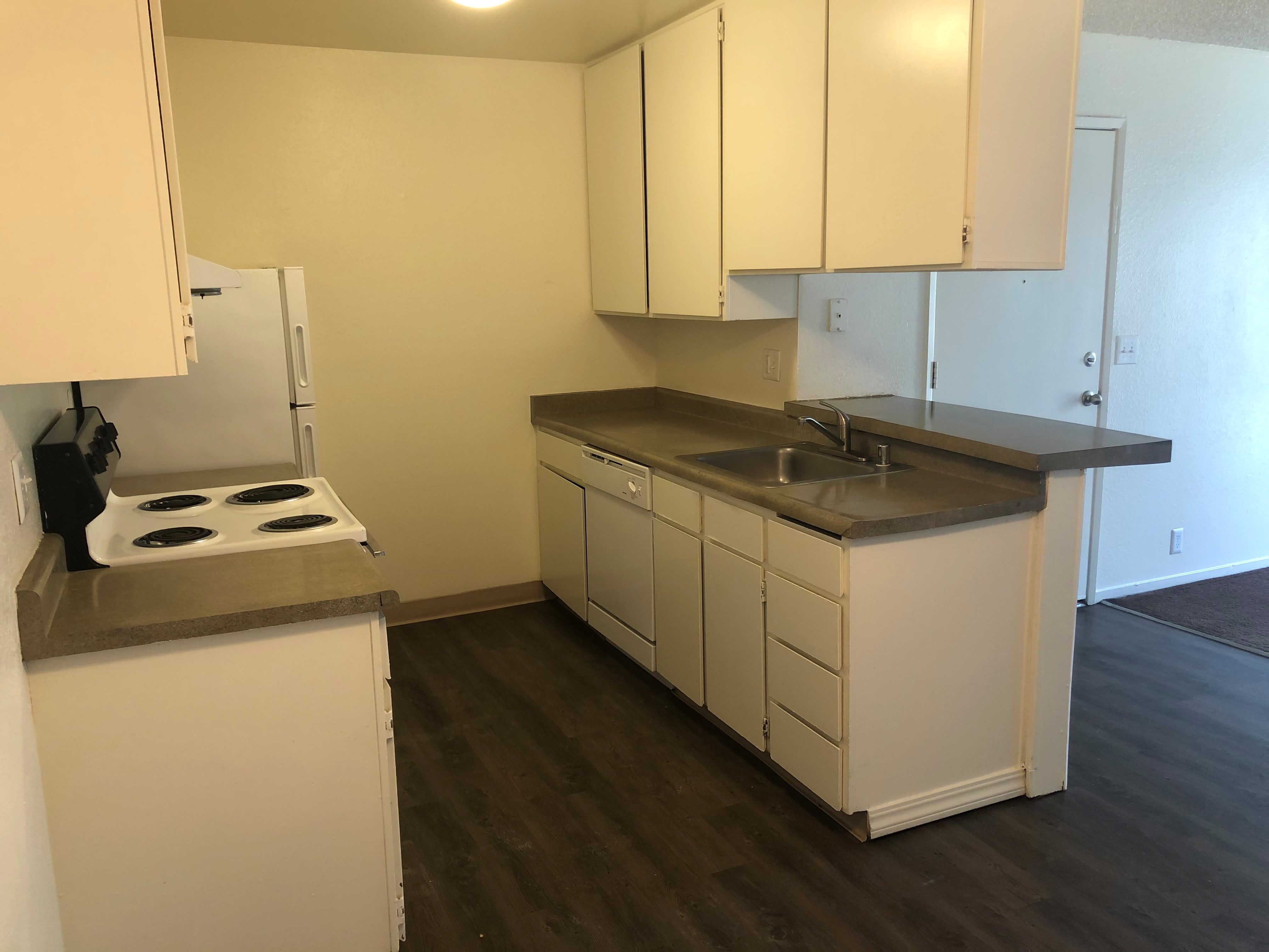 Pinewood Place Apartments – photo 5
