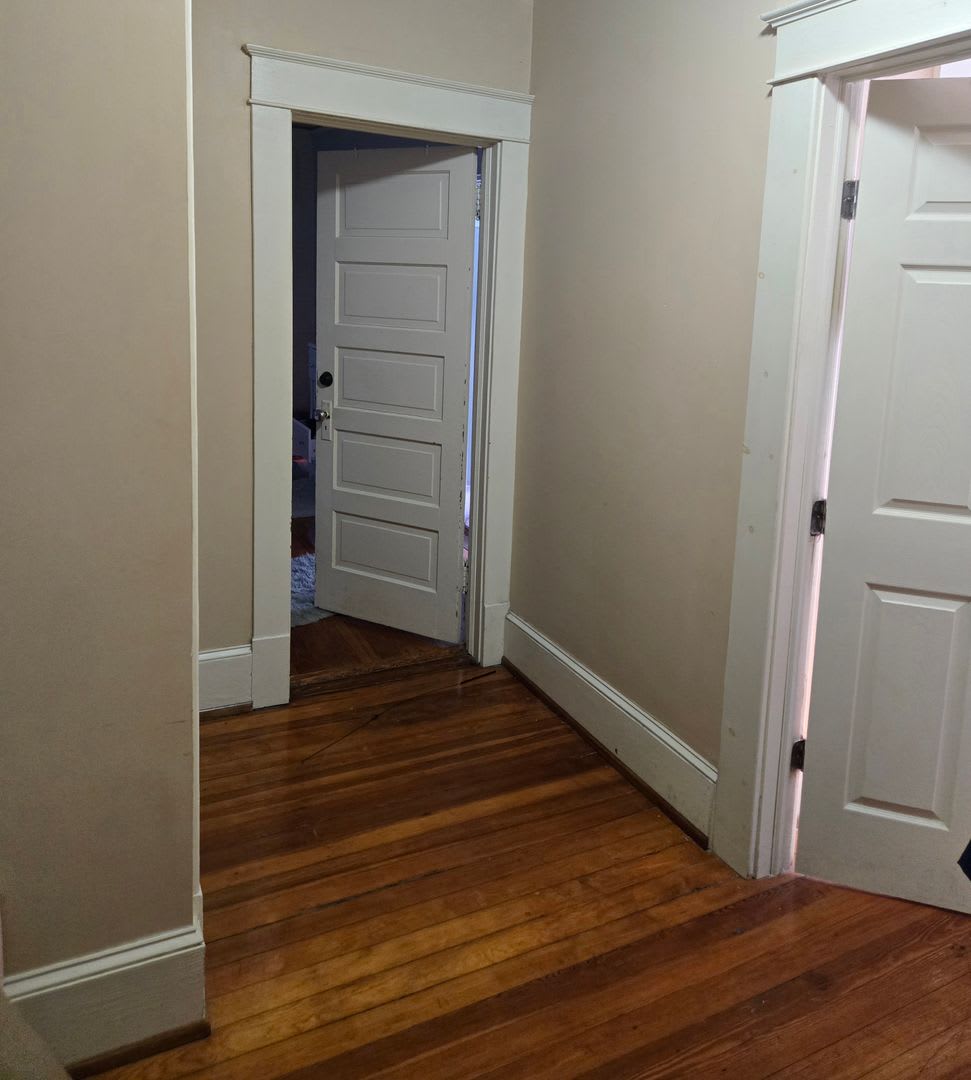 4 bedroom house less than a mile from UNCG – photo 4