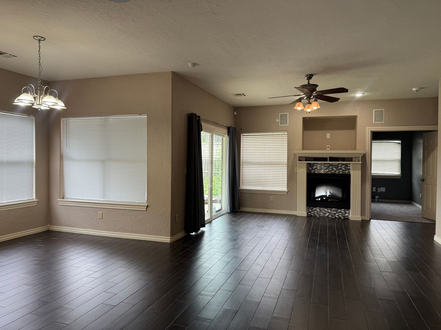 4413 NW Wolf Creek Blvd – photo 2