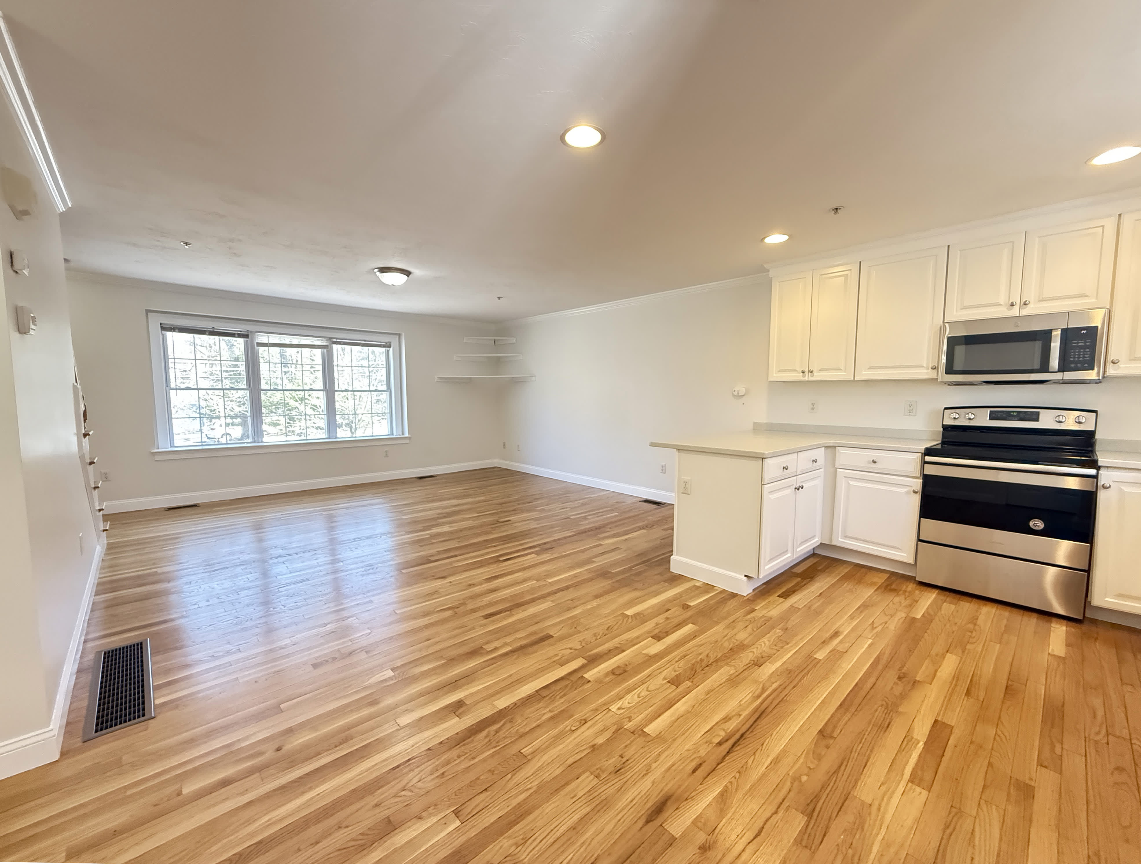 246 Main Street – photo 4