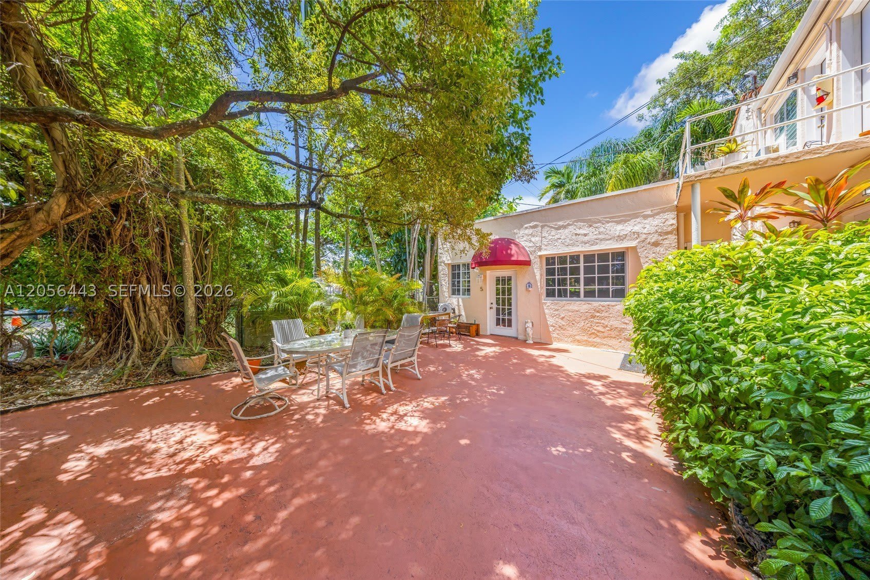 902 Salzedo St – photo 4