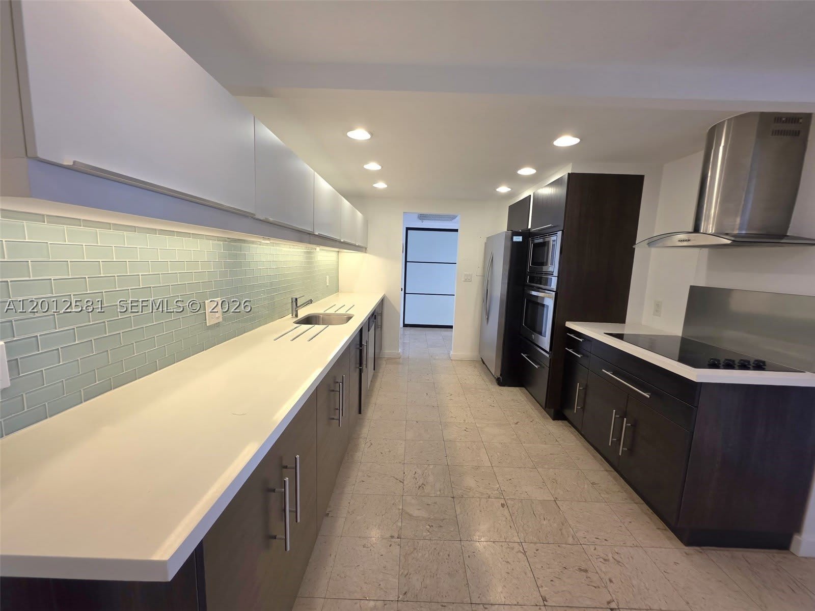 1800 NE 114th St – photo 3