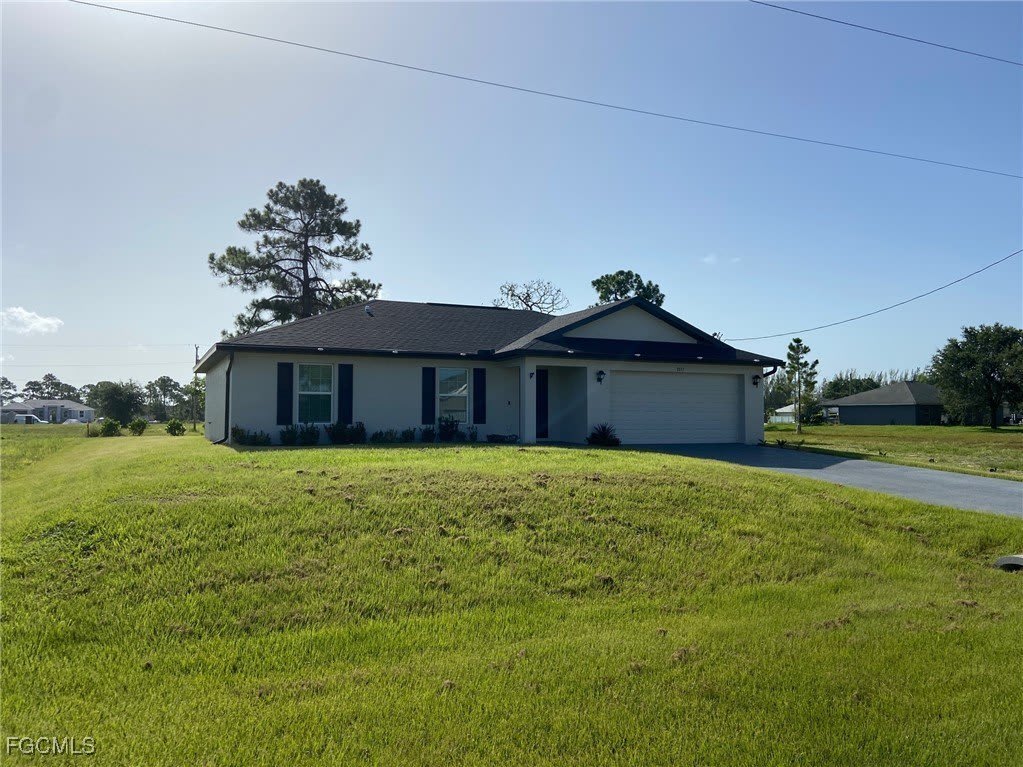 2837 Nw 24Th Avenue – photo 2