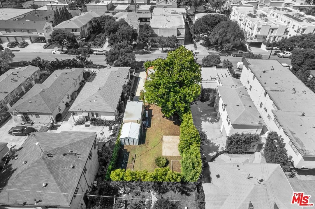 2605 28th St – photo 5