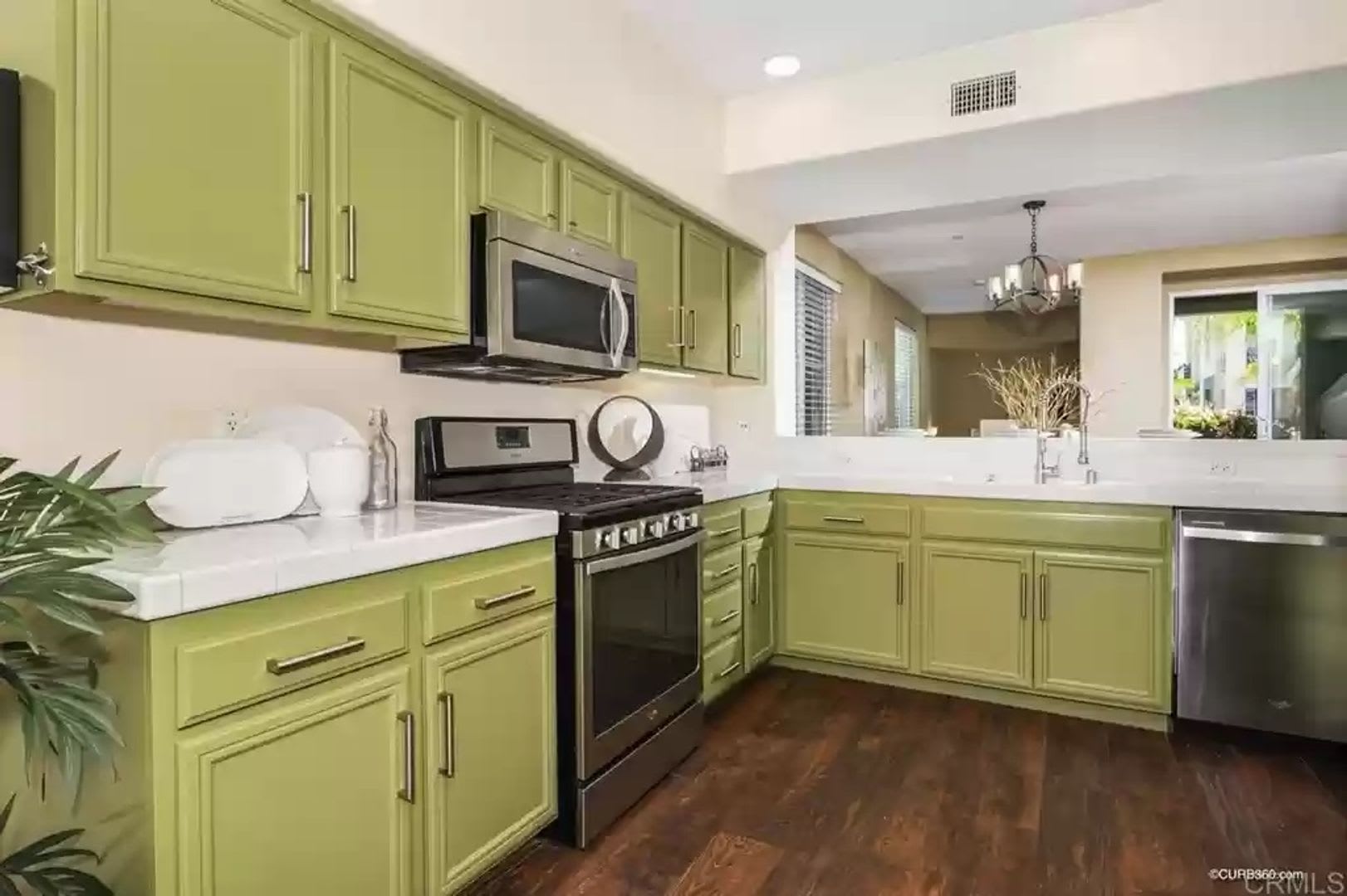 Designer Kearny Mesa 2br/2ba Townhome in Tribeca at Spectrum – photo 5