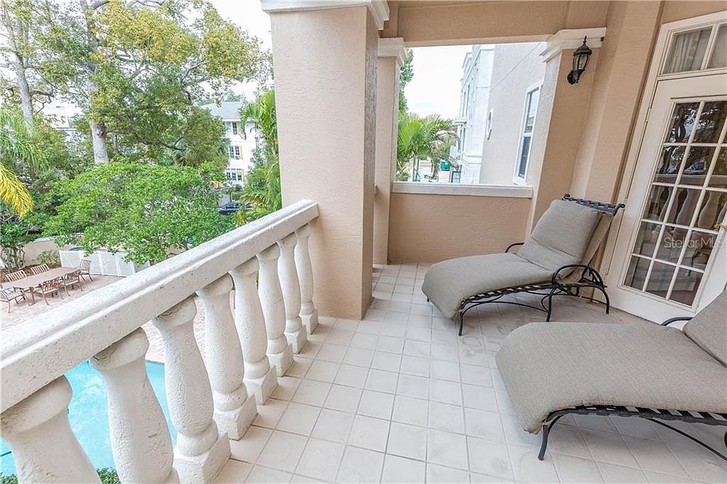 147 S Interlachen Ave – photo 3