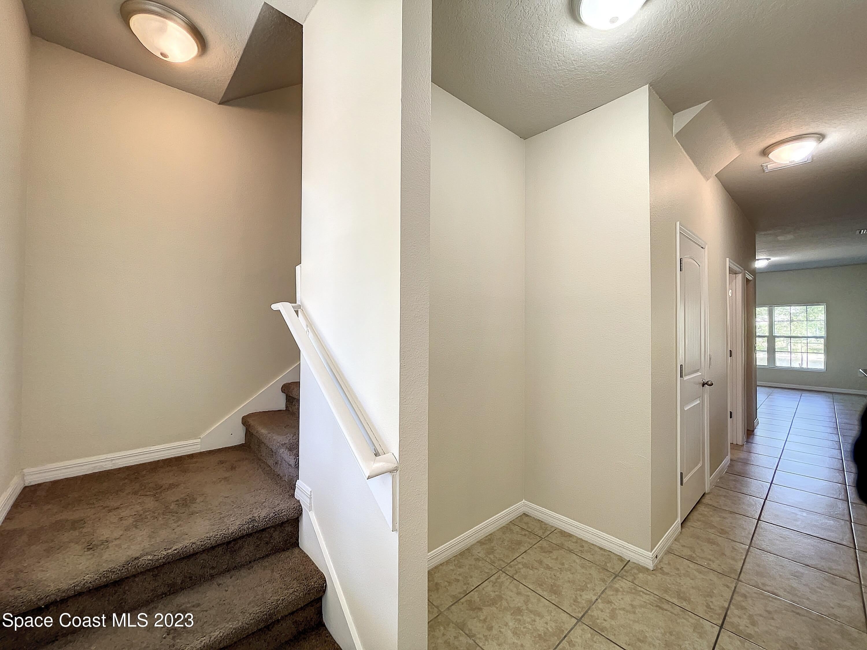 3737 Chambers Lane – photo 2