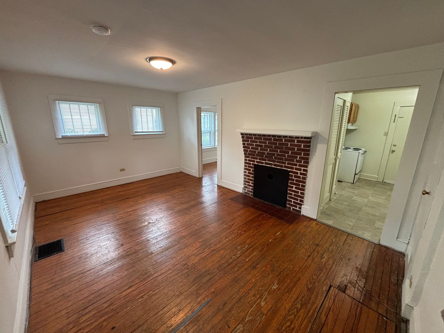 3 Bedroom 1 Bath House – photo 2