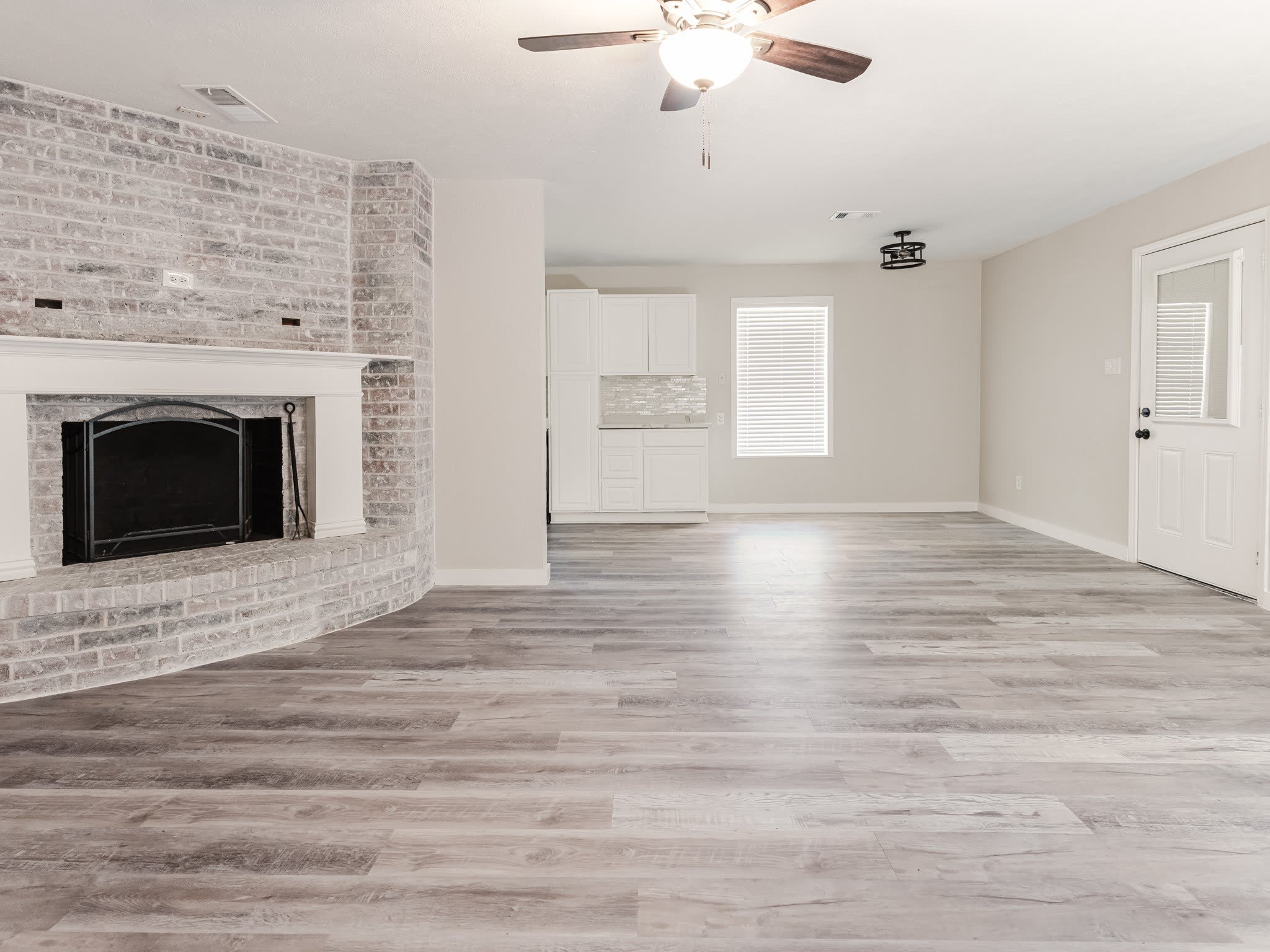 501 Edgewood Avenue – photo 4