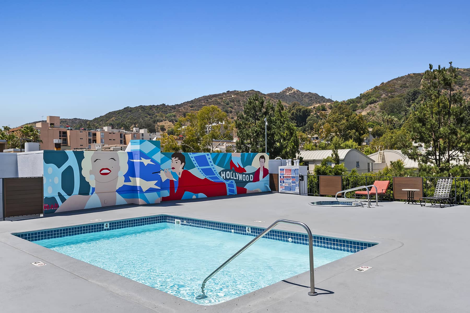 The Ruby Hollywood – photo 1
