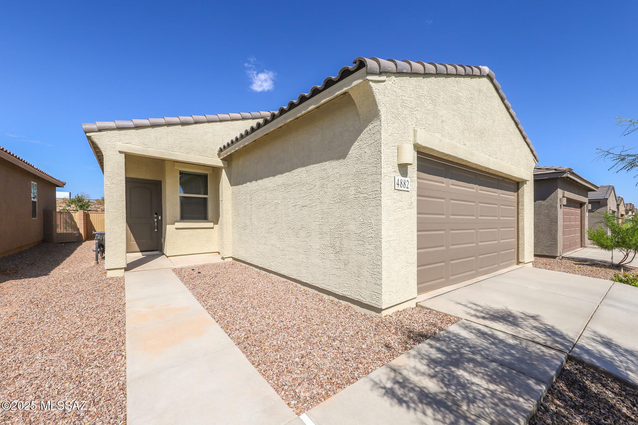 4882 E Greenway Wash Drive – photo 2