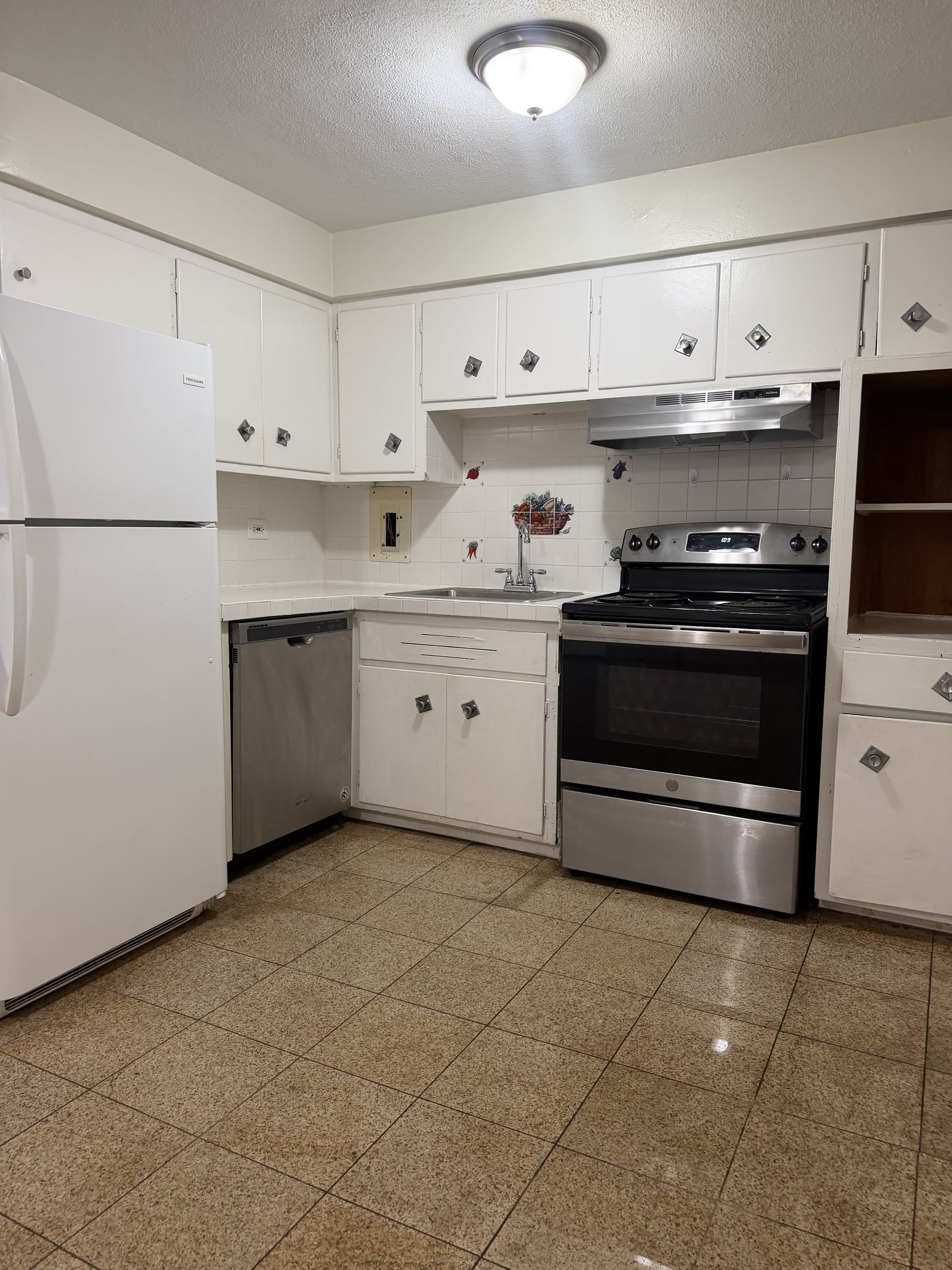 7136 West 26th Street, Unit 10 – photo 1