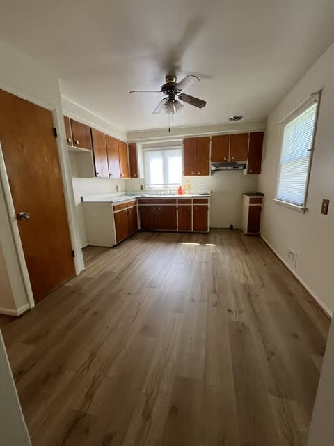 1078 1082 Bay Street 1078 – photo 5