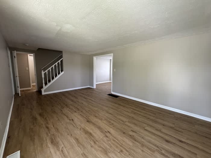 703 Kenny Lane – photo 3