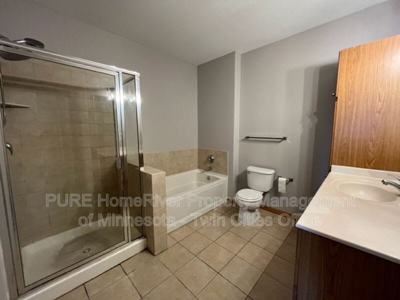 1800 Graham Ave – photo 5