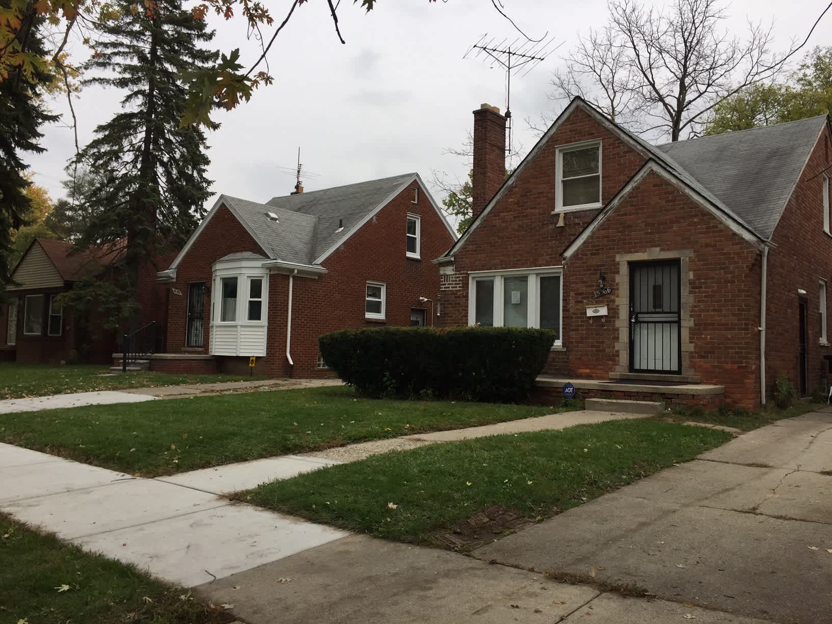 15366 Stout St – photo 2
