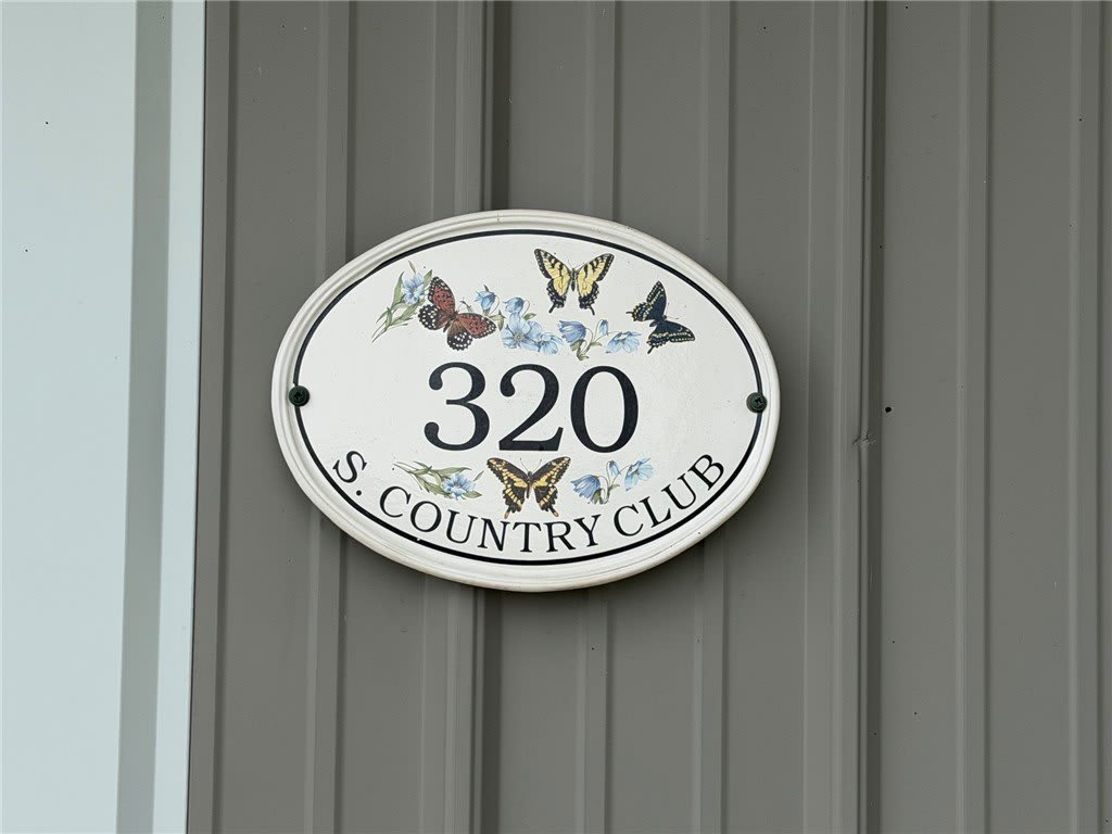 320 Country Club Road – photo 1