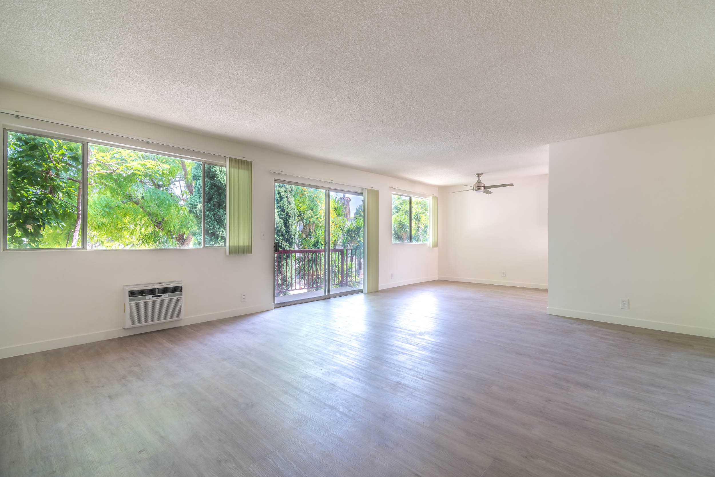 7554 Norton Apartments – photo 5