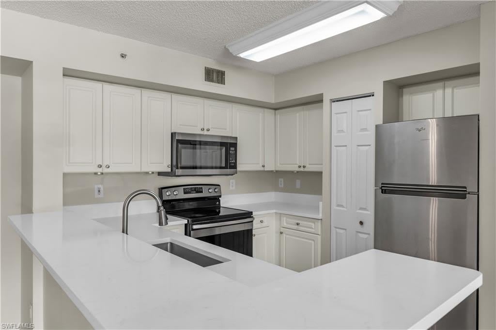 1230 Wildwood Lakes Blvd – photo 1