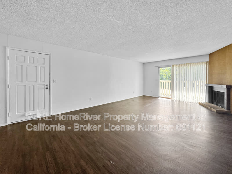 1233 Dealynn St – photo 4
