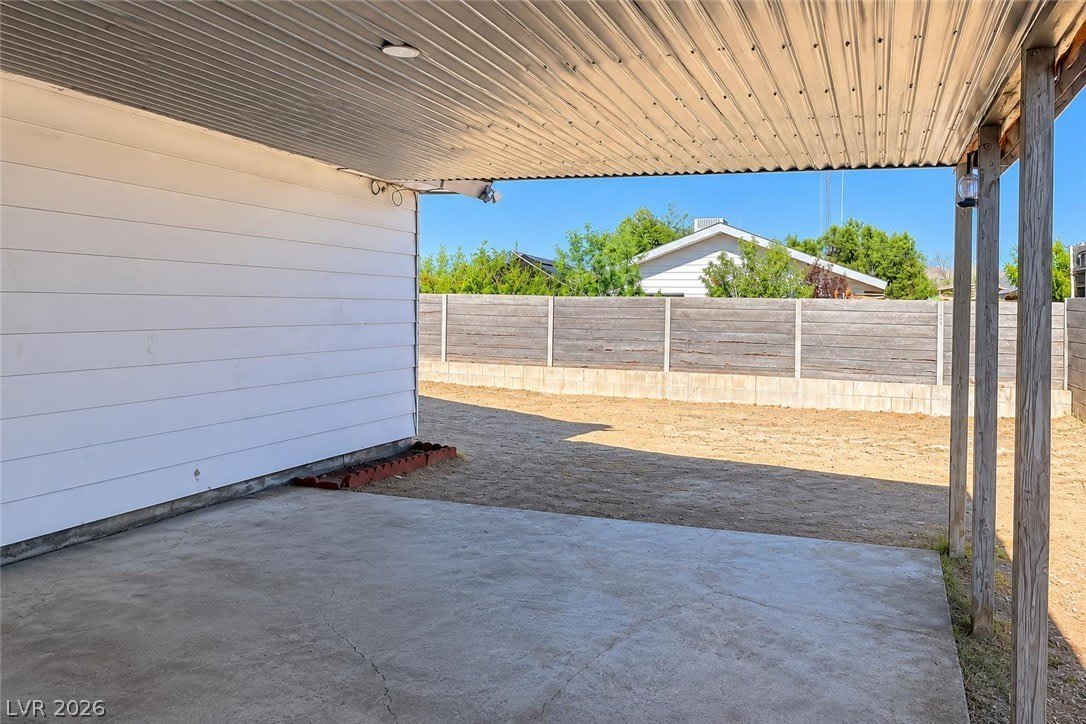 4080 Studio Street – photo 3