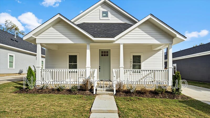1072 Bruce Street – photo 1