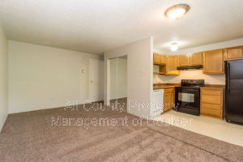 3423 Madison Avenue – photo 4