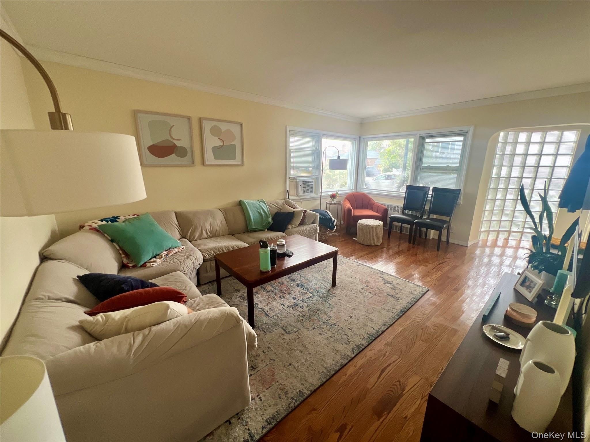 435 E Chester Street – photo 3