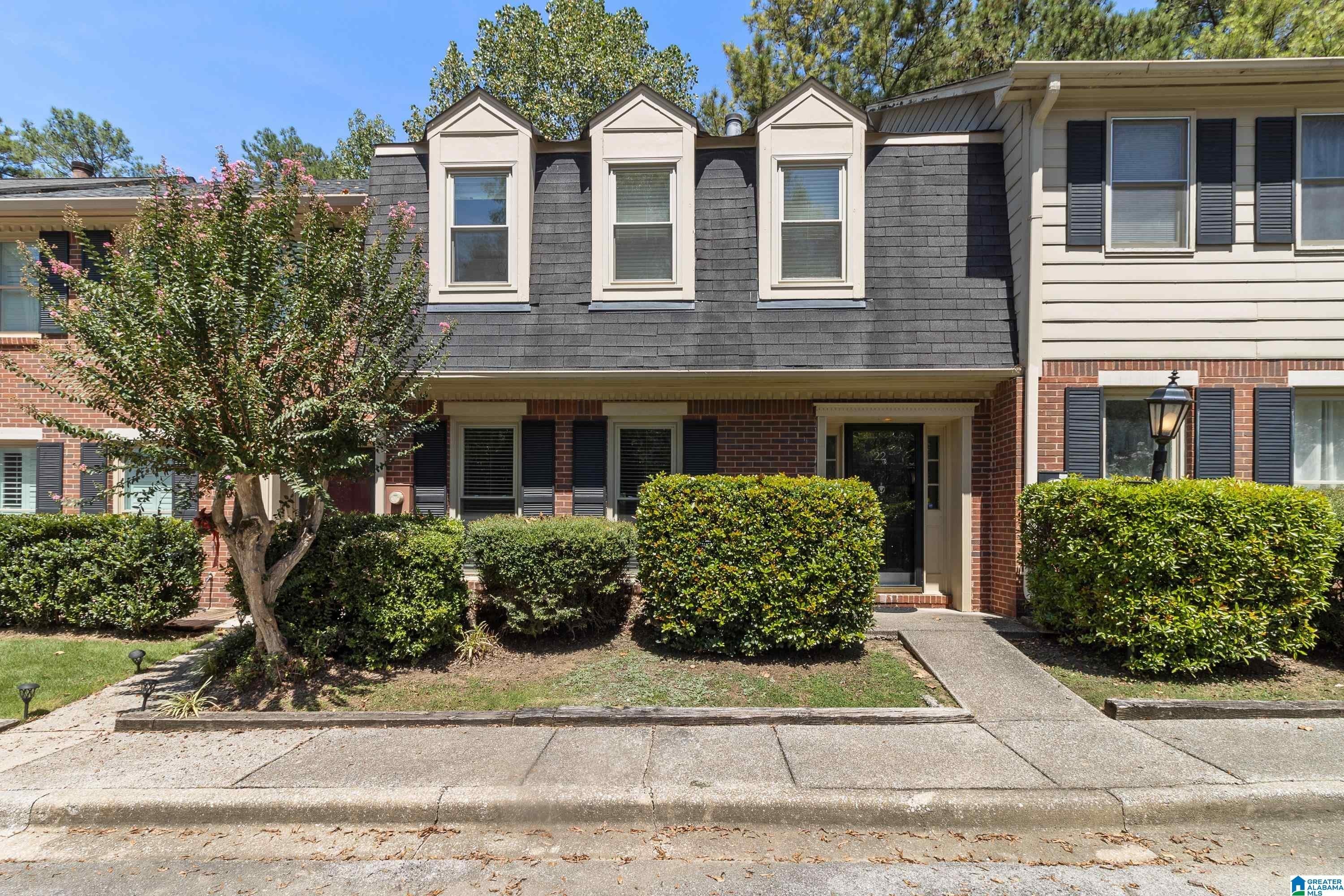 22 ASHFORD CIRCLE – photo 1