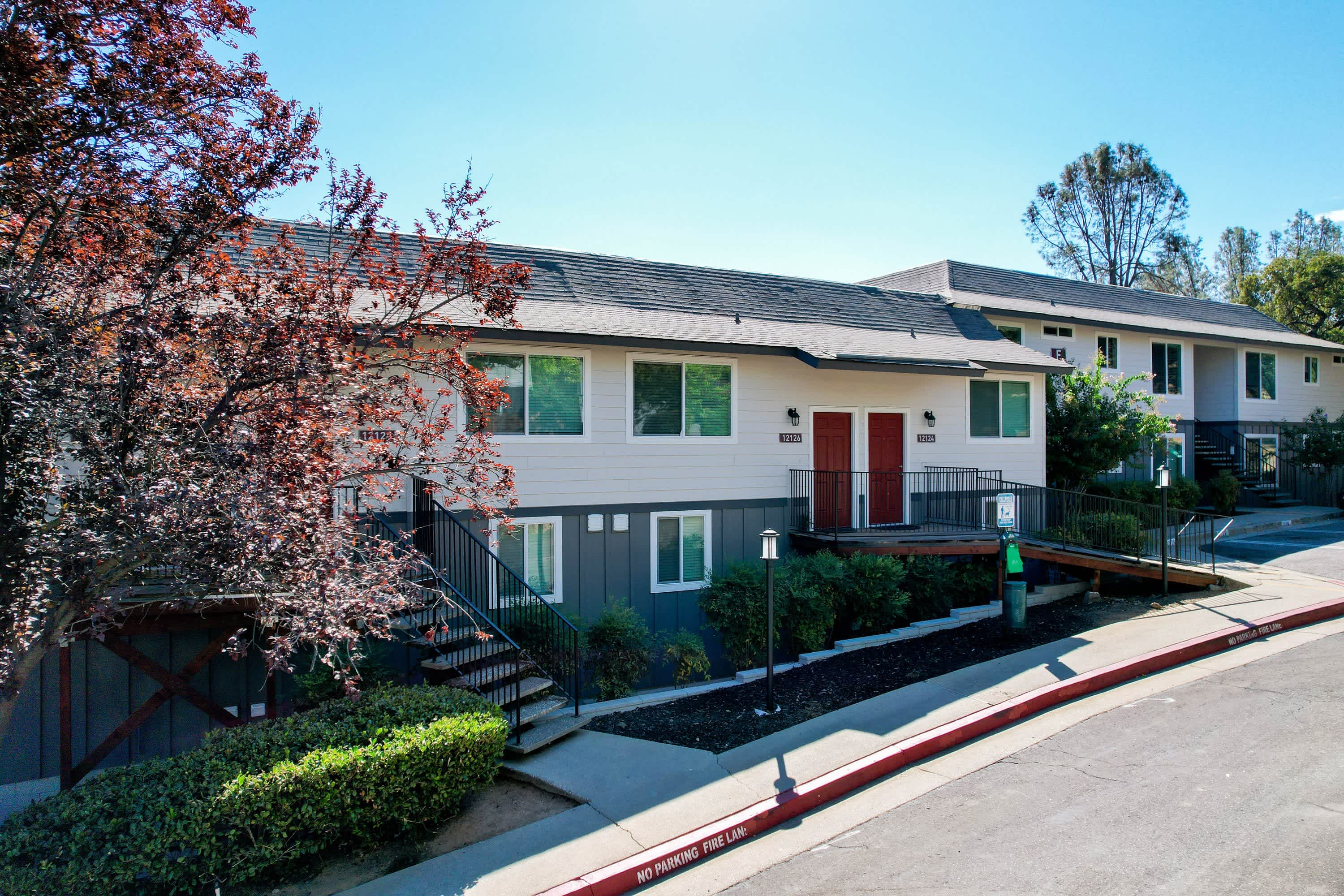 Persimmon Terrace – photo 2