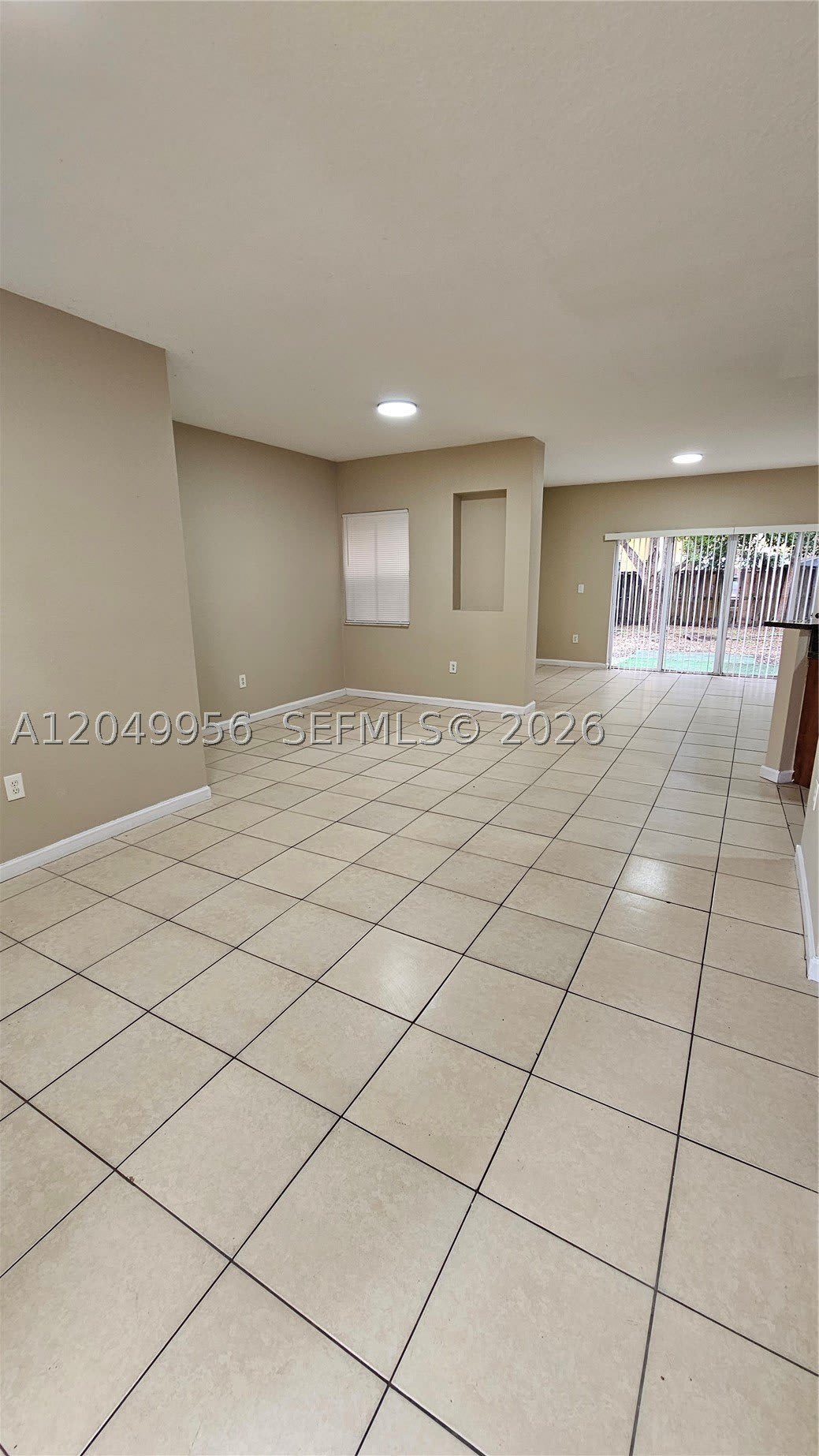 785 Sw 6Th Pl – photo 2