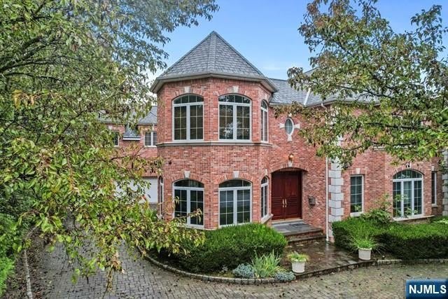 1 Euclid Road – photo 2