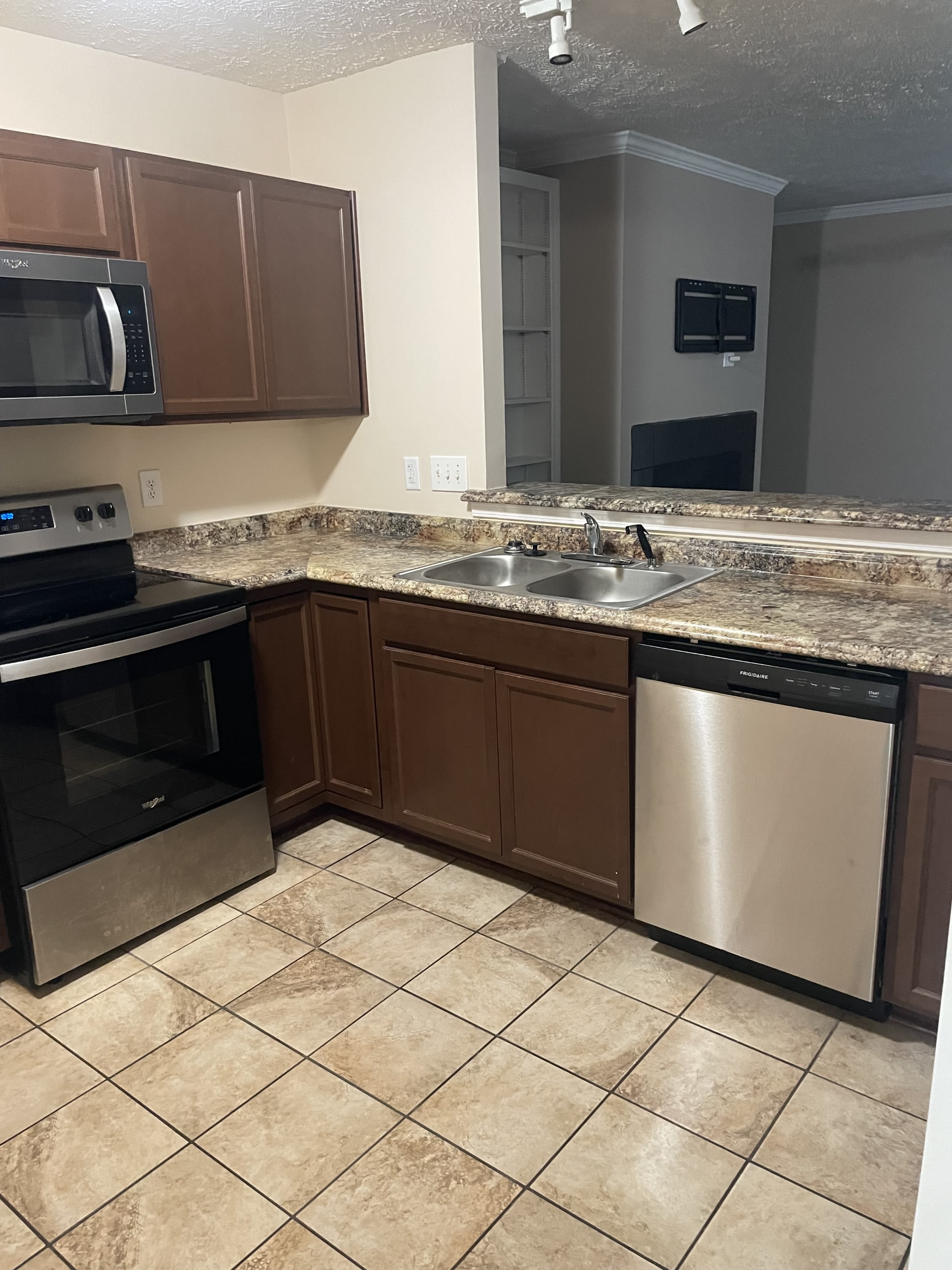 342 Bubble Creek Court – photo 3