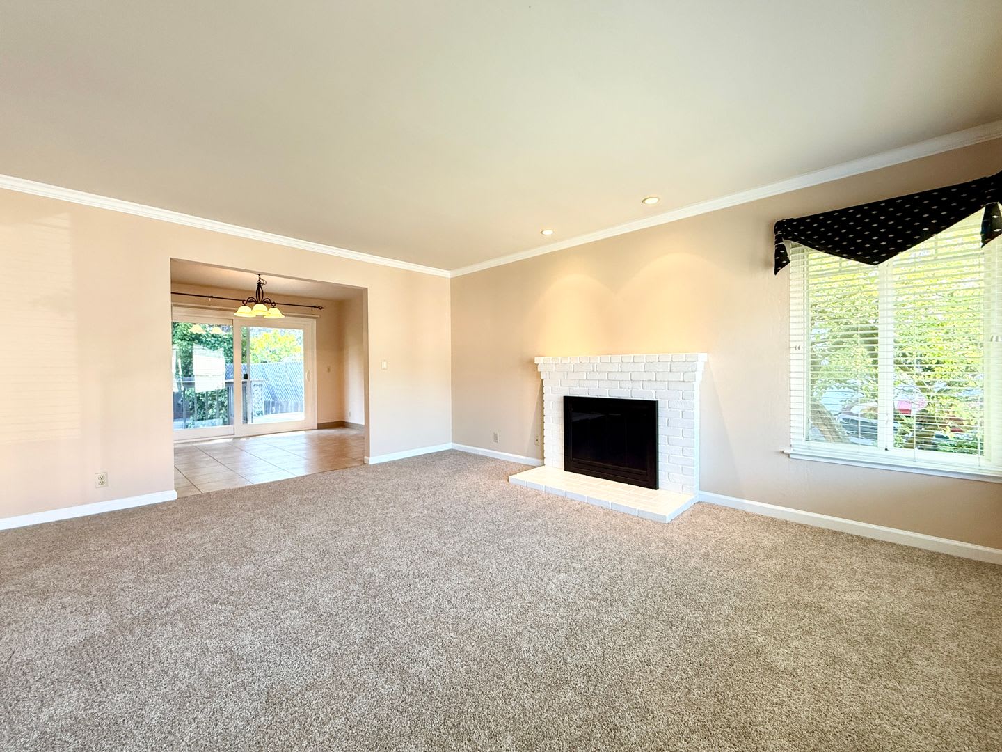 Single-Family Home in Park Pacifica – photo 5